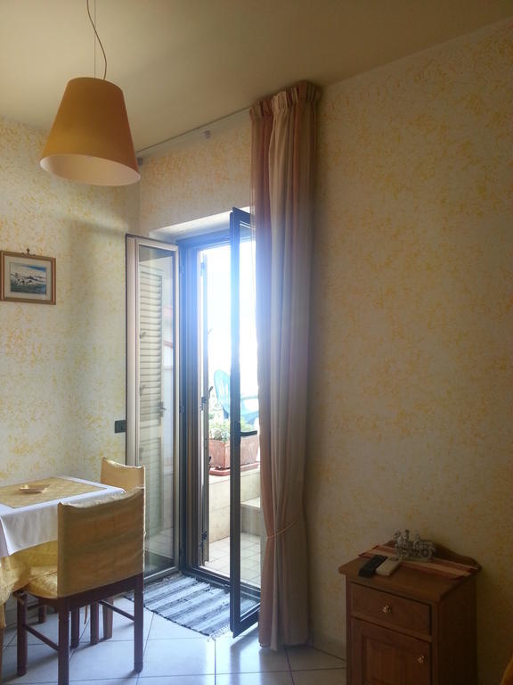 Hotel Mistef Falerna Rum bild